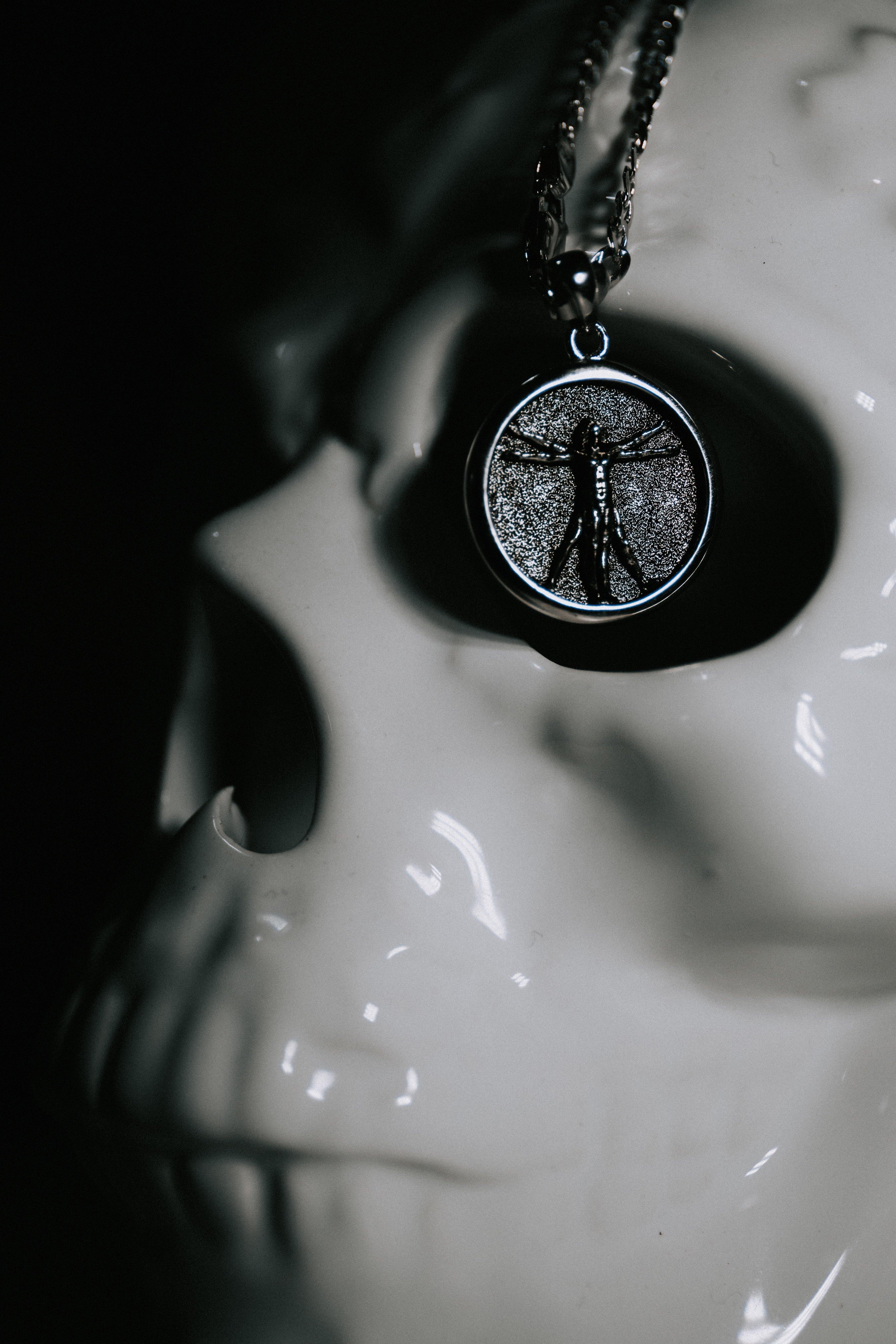 Vitruvian Man Pendant 925 STERLING SILVER Da Vinci Drawing